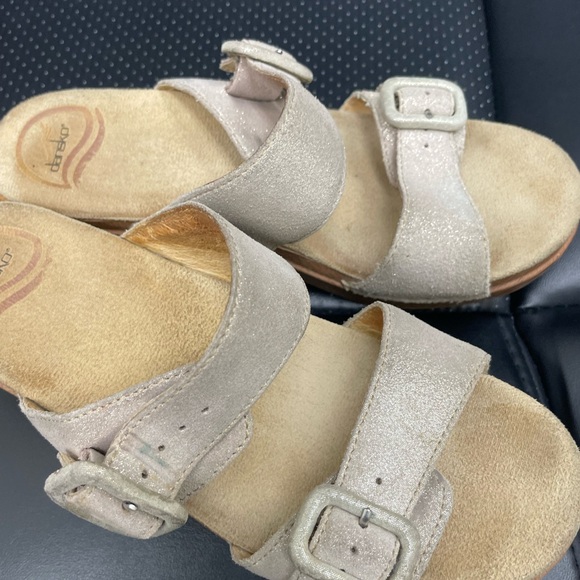 Dansko Tan Sandals with Open-Toe Design and Adjustable Buckle - Picture 3 of 10